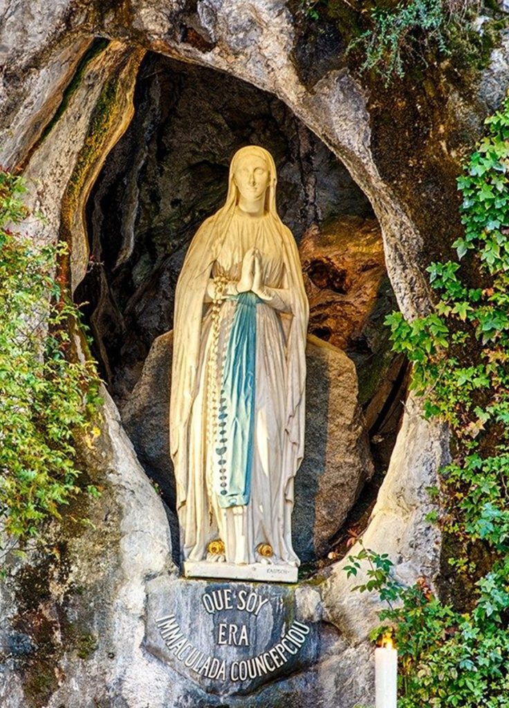 Virgen de Lourdes (Francia)